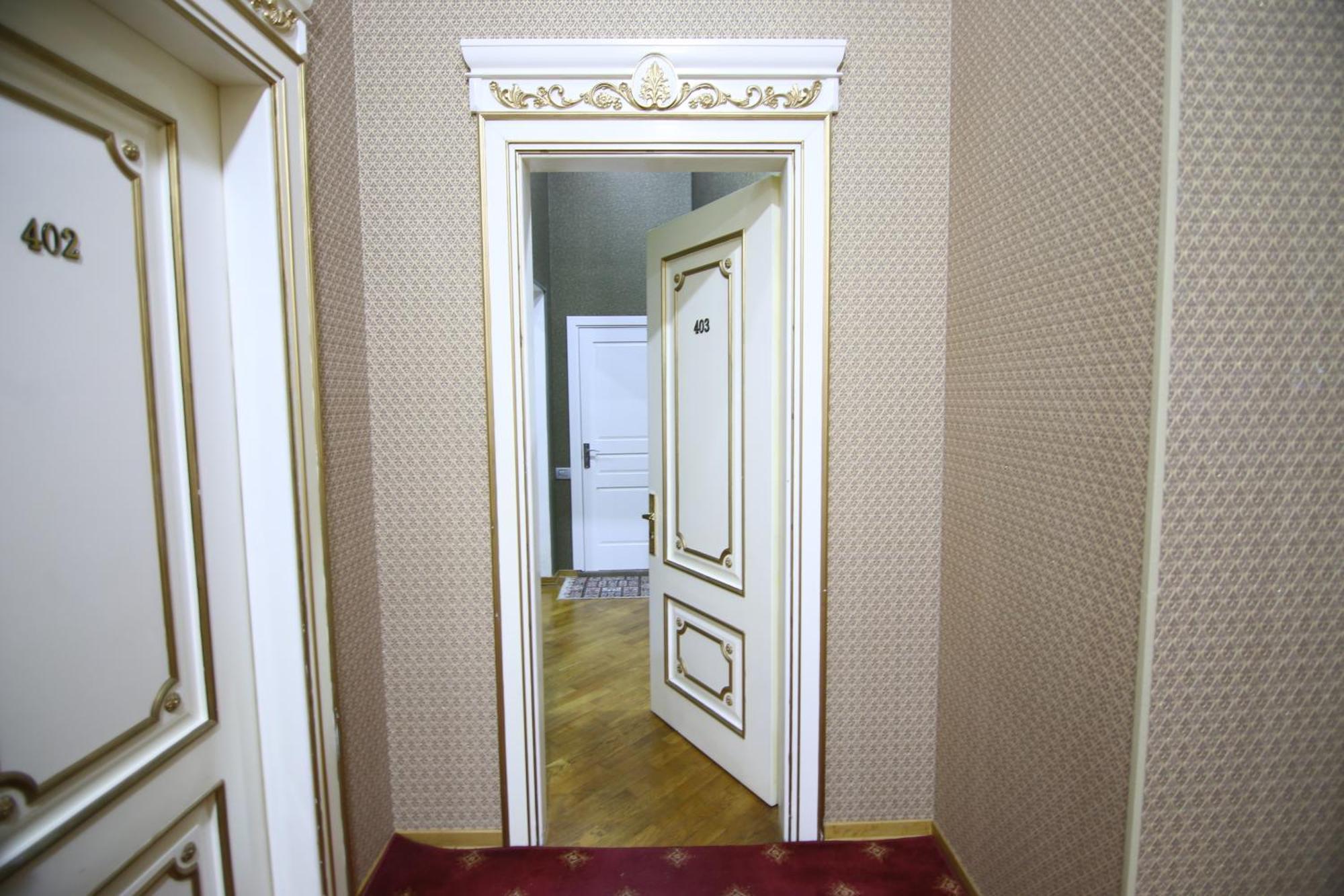 Pilot City Hotel Baky Esterno foto