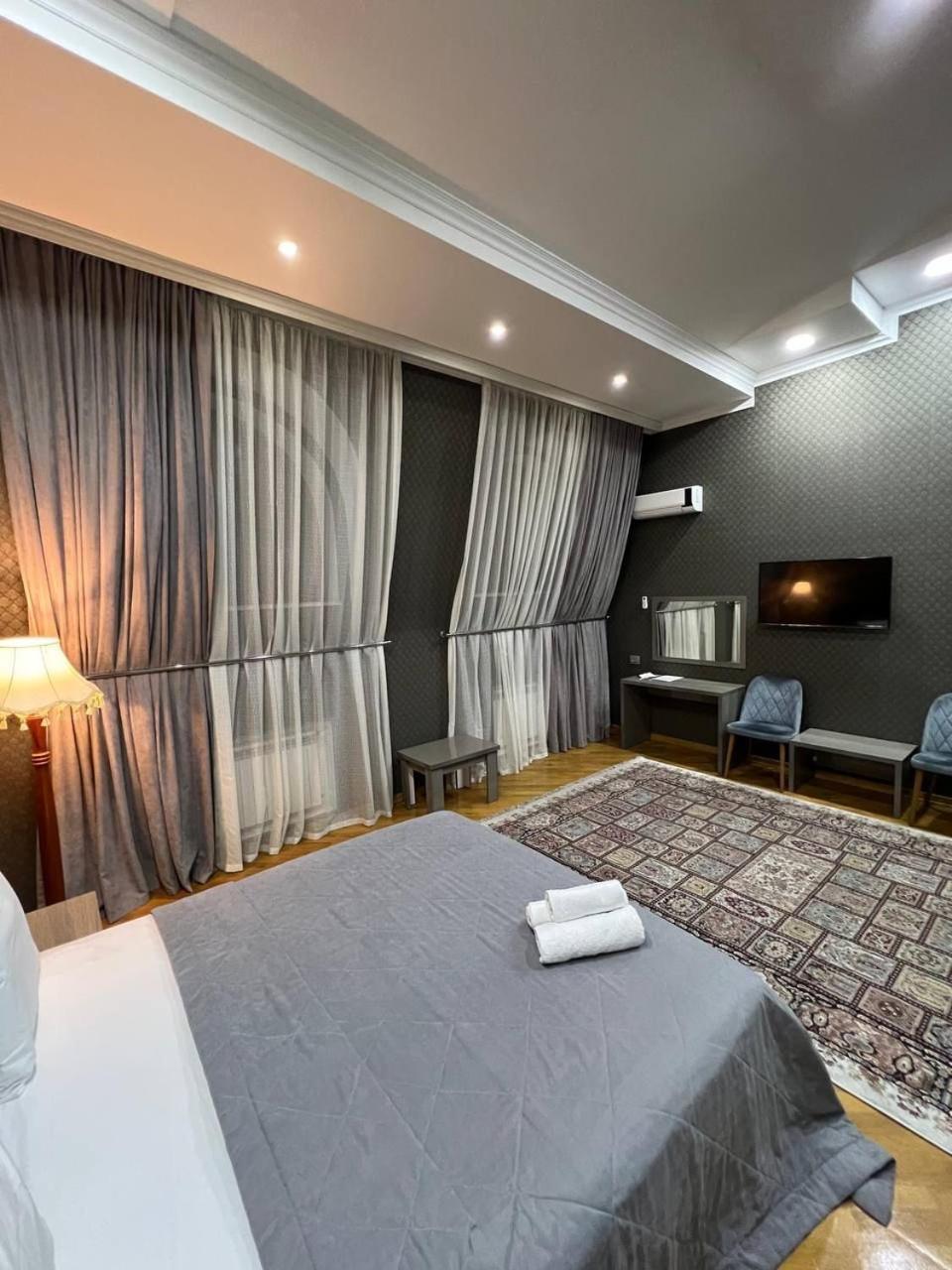 Pilot City Hotel Baky Esterno foto